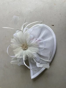 Sophia Collection white Disc & Diamante  Fascinators & Headpieces One Size - Picture 1 of 4