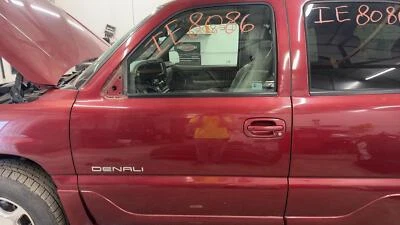 (LOCAL PICKUP ONLY) 00 01 02 03 04 05 06 GMC YUKON Front Door Left Foto 1 de 4