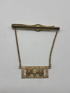 Black Hills Gold Tie Clip with Chain Black Hills Gold Grapes with Leaves - Picture 1 of 8