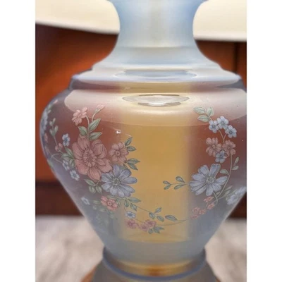 Vintage mid-century Wescal brass Hollywood Regency lamp MCM holiday gift - Image 1 of 4