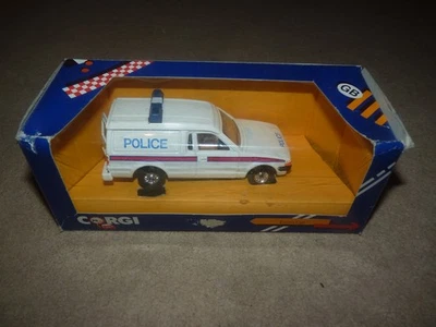 Corgi No621 Ford Escort Police Van - Boxed - Image 1 of 3