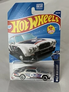 Nuevo Hot Wheels 2025 HW Wild Widebody 4/5 Jaguar XJC V12 cupé blanco 238/250 - Imagen 1 de 11