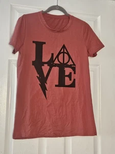 Harry Potter Heiligtümer des Todes Liebe T-Shirt Größe Medium rot burgunderrot weinrot - Bild 1 von 3