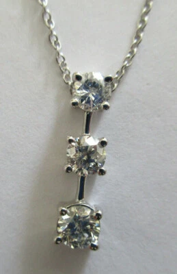Colgante de tres piedras de diamantes de oro de 14K = 1,25 quilates F-SI2 valor de 16" = $9.750 Foto 1 de 4