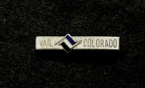 Alfiler de esquí VAIL insignia COLORADO resort recuerdo solapa de viaje - Imagen 1 de 3