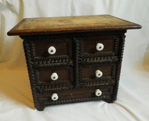 Commode ancienne art du clochard art populaire - Photo 1 sur 12