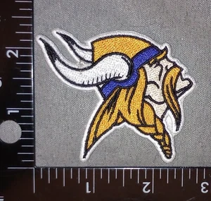 Minnesota Vikings ricamato FERRO SU TOPPA - Foto 1 di 3
