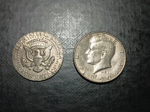 SCOTCH & SODA MAGICIAN'S COIN ~ *OPENING RING NOT INCLUDED* - Picture 1 of 2
