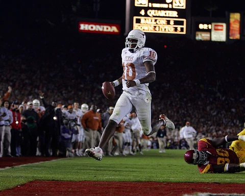 2005 Texas Longhorns VINCE YOUNG Glossy 8x10 Photo National Championship Poster Cover