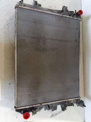 Dodge Ram 1500 2009-2024 radiador 3,6 L Foto 1 de 4