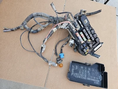 98-01 Dodge Ram 1500 4x2 5.9L Junction Relay Fuse Box / Harness Cut P56045552AG - Image 1 of 4