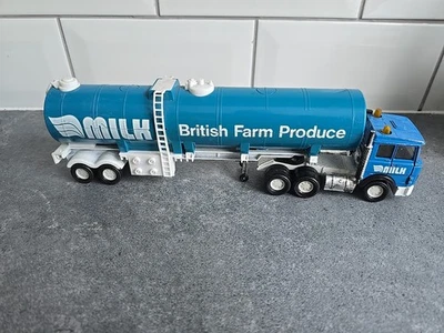 Matchbox Superkings Iveco British Farm Milk Truck Tanker Not Boxed K103 K127 - Image 1 of 4