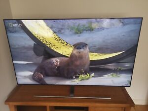 Samsung QLED Q7F 65" TV and ONE connect box plus wall bracket, perfect condition