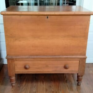RARE Louisville Kentucky  Sugar Chest Cherry? Circa 1840 with Drawer Authentic 