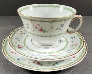 Bernardaud Artois Vert Cup, Saucer, and Plate - Picture 1 of 11