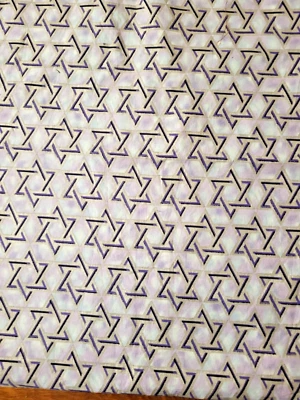 Tela metalizada plateada Stars David algodón 40" l x 43" ancho oop Alexander Henry Foto 1 de 4