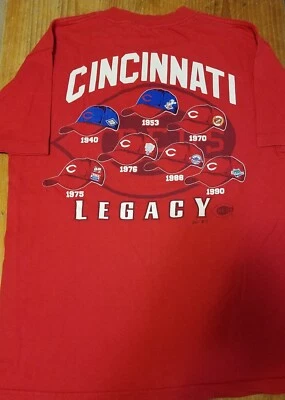 🔥Camisa Majestuosa Cincinnati Reds Años de Legado Gráfico Para Hombre Mediana Roja Foto 1 de 4