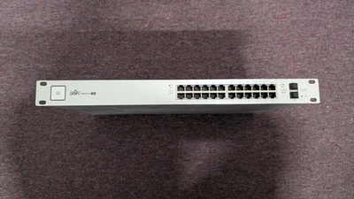 Conmutador administrado Ubiquiti UniFi US-24-500W 24 puertos Gigabit PoE+ con 2 SFP - probado Foto 1 de 3