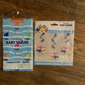 Nickelodeon Pinkfong Baby Shark Tablecover 54 X 84 & 3 Hanging Decorations - Bild 1 von 4