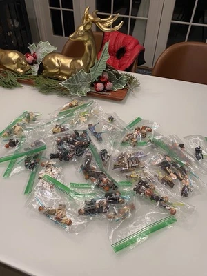 Lote Lego Jedi (Yoda, Mace Windu, Saesee Tiin, OLP Koon, Mundi, Piell, Aayla+) - Imagem 1 de 4