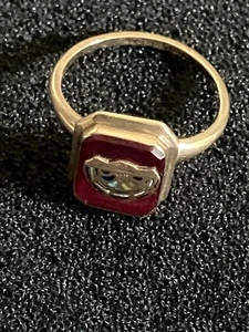 Anello in oro giallo 10 kt con pietre preziose 2,4 grammi misura 6 - Foto 1 di 6