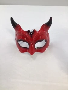 Claire’s Red Plastic Devil Mask Halloween Costume Cos Play  - Picture 1 of 2
