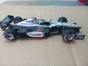 Hot Wheels 1:18 F1 McLaren MP4-15 DAVID COULTARD - Foto 1 di 6
