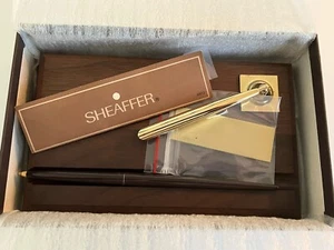 Vintage Shaffer Unused Pen Desk Set Pen Wood Base Not Engraved Plate Balfour - Picture 1 of 12
