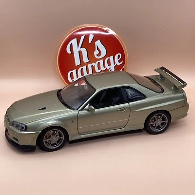 AUTOart 1/18 Nissan Skyline GT-R R34 V-Spec II Nurburgring Millennium Jade 77338 - Image 1 of 4