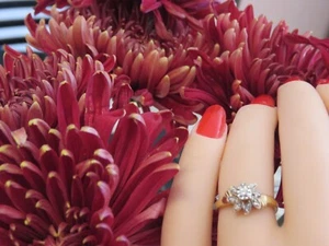Vtg.❤️ Solid 14K Yellow Gold ❤️ Natural Diamonds Cocktail Floral Ring 5 * 2.7gr - Picture 1 of 12