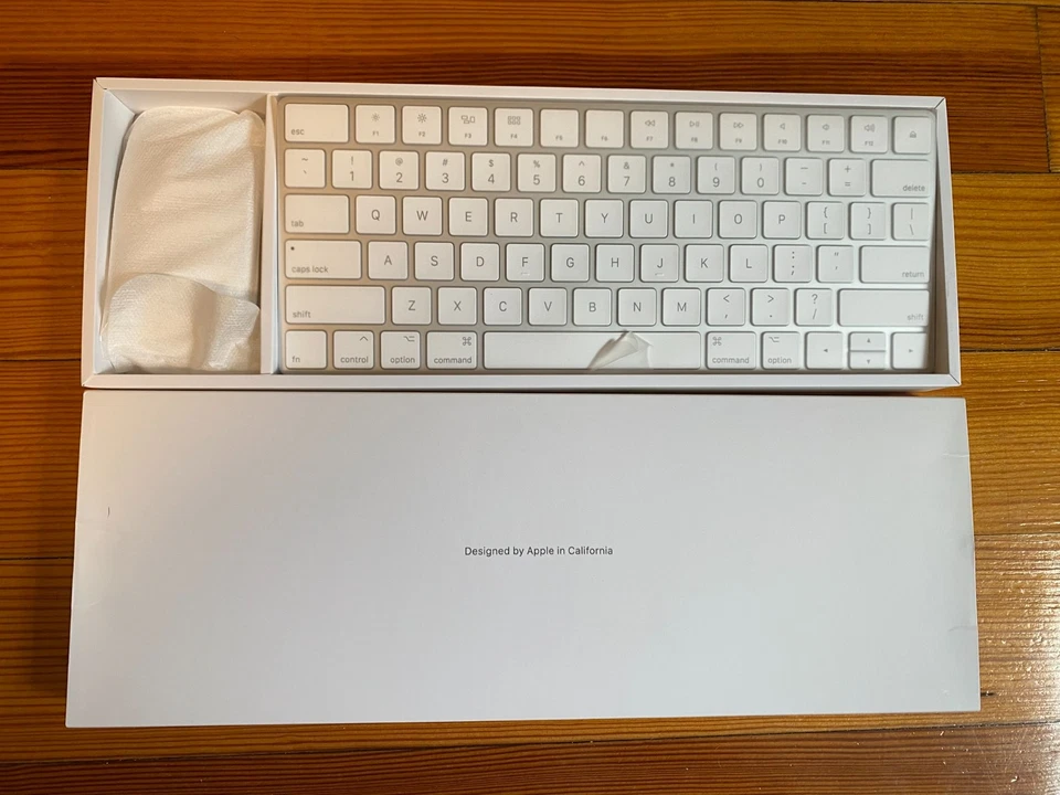 New Apple Mac Wireless Keyboard (A1644) and Magic Mouse (A1657) Combo - Image 1 of 1
