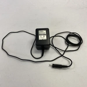 Game boy AC adapter MGB-005 GameBoy Pocket Power Supply Nintendo, Authentic OEM - Picture 1 of 3