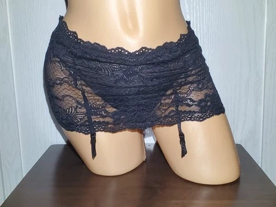 Bragas liga Victoria's Secret. Nuevo con etiquetas talla mediana. Foto 1 de 3