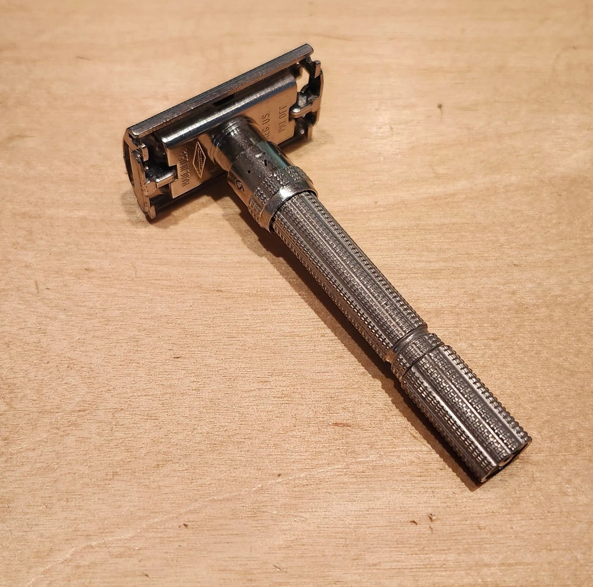 Gillette Slim Adjustable Razor Collectible Safety Razors for sale