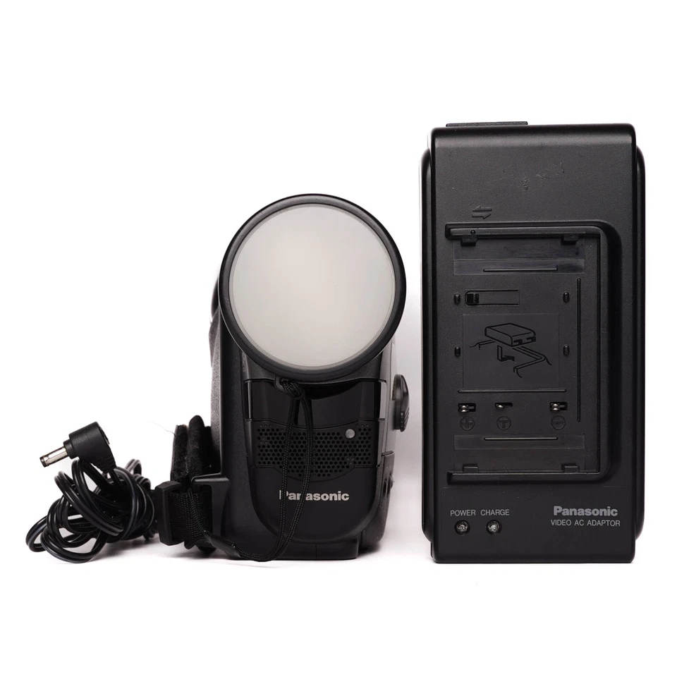 Panasonic NV-RX77 VHS-C PAL Camcorder - Black - FULLY FUNCTIONAL - Image 1 of 4