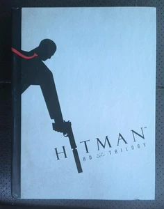 Hitman HD Trilogy mit Artbook - Xbox 360 - 2 Discs - sehr guter Zustand - Bild 1 von 6