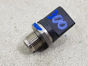 MERCEDES ML W164 GL X164 350cdi FUEL RAIL PRESSURE SENSOR 028100292 - Picture 1 of 5