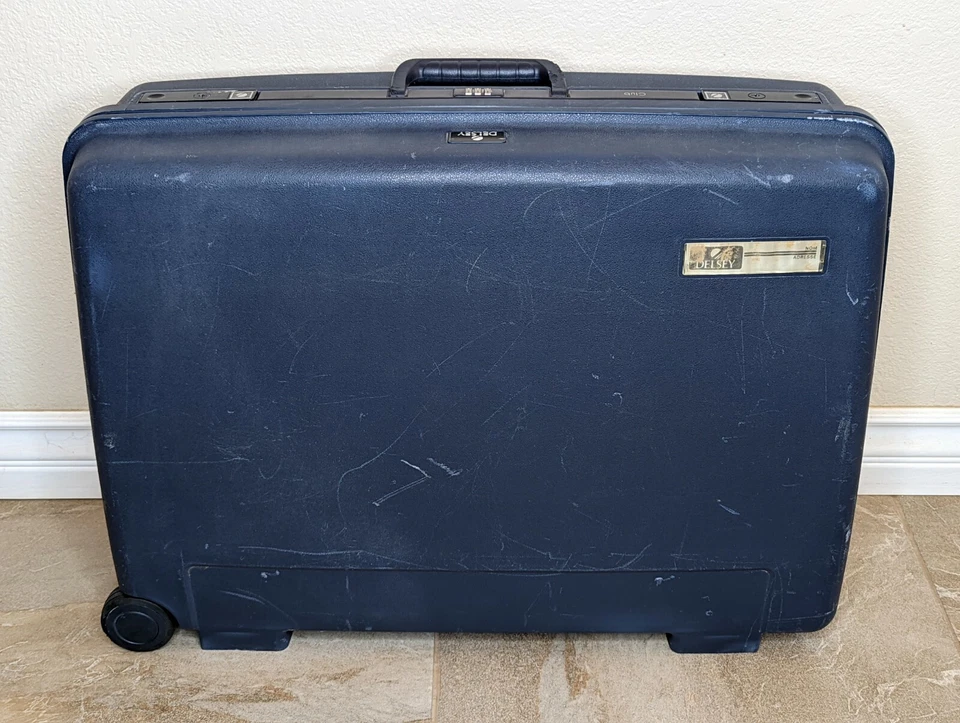 Maleta de equipaje con ruedas azul rígido Delsey Club de colección 26x20x9 Foto 1 de 4