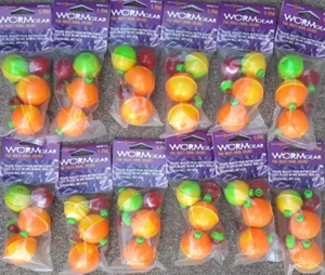 12 pack lot / 60 pieces WORMGEAR FISHING snap plastic FLOAT BOBBERs - Picture 1 of 1