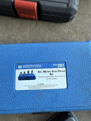 Juego de extractores de pernos métricos AST 4 piezas Foto 1 de 2