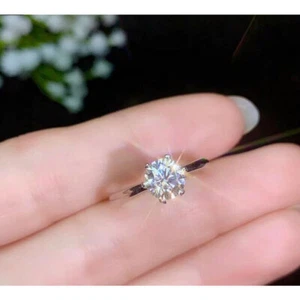 1.50 Ct Round VVS1 Diamond Solitaire Engagement Ring 14K White Gold Over Size P - Picture 1 of 6