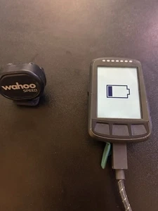Wahoo Element Bolt V1 Bike Computer - Picture 1 of 2
