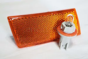 Front Side Marker Signal Parking Light Lamp Passenger Side For 2005-2010 300 - Picture 1 of 2
