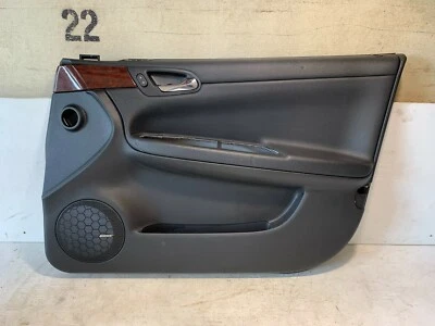 Chevrolet Impala 2007-2014 pasajero derecho panel puerta delantera con moldura de madera Foto 1 de 4