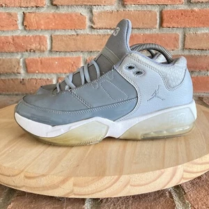 Air Jordan Max Aura 3 Size-7Y Wolf Grey 2021 DA8021-005 - Picture 1 of 9