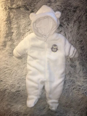 Bebé Bebé Bebé Nuevo con Etiquetas 0-3 Meses Pequeñas Maravillas Pingüino Cochecito de Nieve Con Capucha Blanco Traje de Nieve Foto 1 de 4