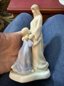 Vintage Lladro Figurine Girl with Mother - Picture 1 of 3