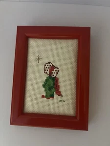 Vintage Kreuzstich gerahmt Mädchen aussehender Stern signiert Weihnachten - Bild 1 von 4