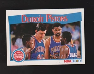 1991-92 NBA Hoops #281 Detroit Pistons Team Card w/ Isiah Thomas, Bill Laimbeer - Picture 1 of 1