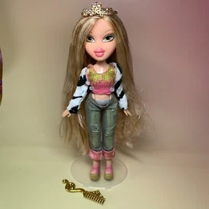 Bratz Princess Cloe Doll Incomplete, Full one outfit, Tiara and Comb HTF RARE - Picture 1 of 23